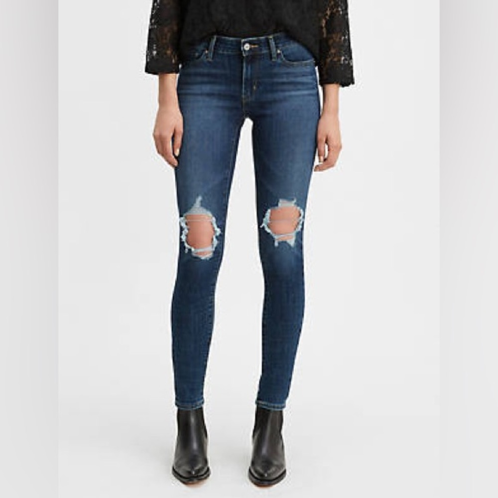 Levi’s 711 Mid Rise skinny jeans size 32